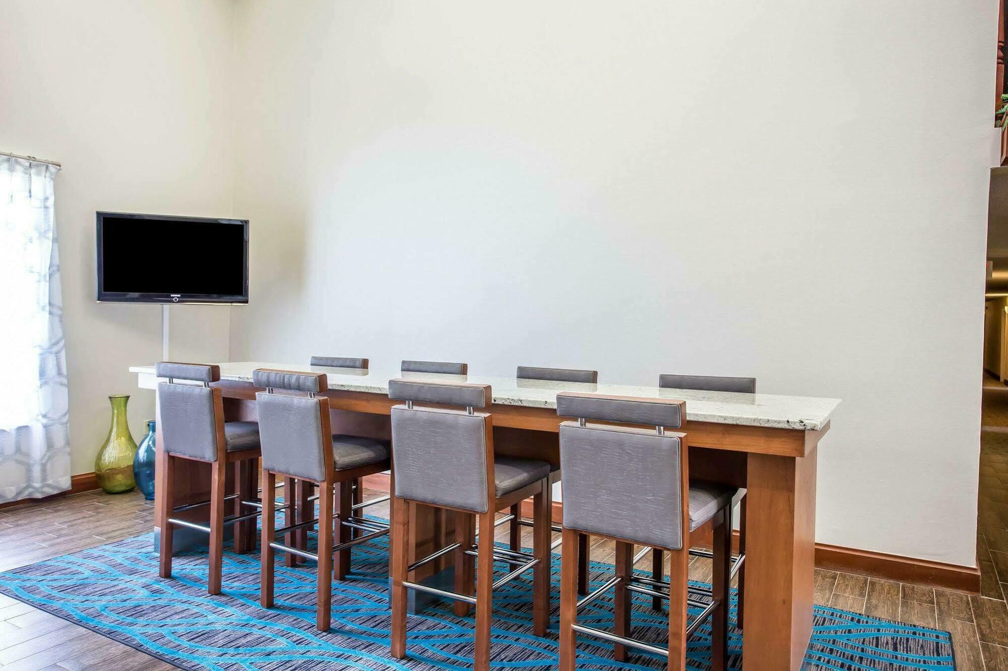 Comfort Inn & Suites Walterboro I-95 Экстерьер фото